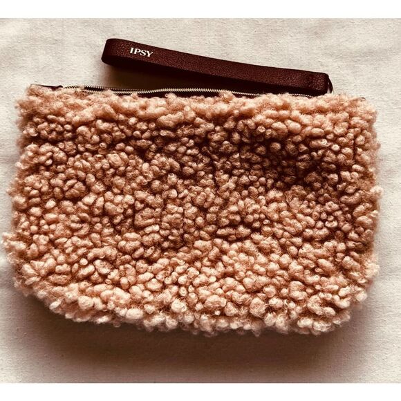 3 for $10 IPSY December 2020‎ Pink Fuzzy With Strap Glam Full Zip Cosmeti… - Picture 2 of 3